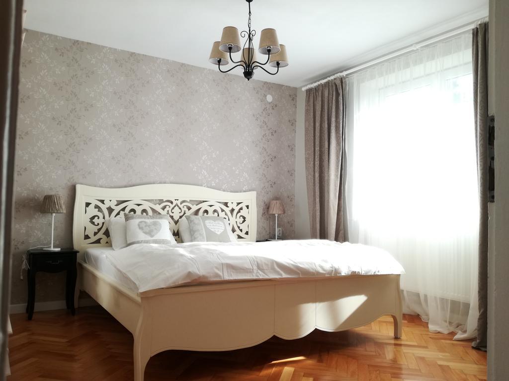 Casa Gloria Sibiu Hotel Exterior photo