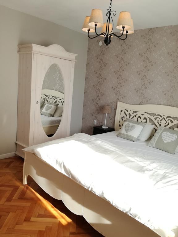 Casa Gloria Sibiu Hotel Exterior photo